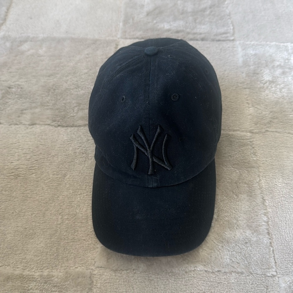 Black Yankees Hat